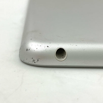 【全額返金保証】【最速発送】Apple iPad iPad 10.2インチ 第7世代 128GB シルバー Wi-Fi 動作確認済
