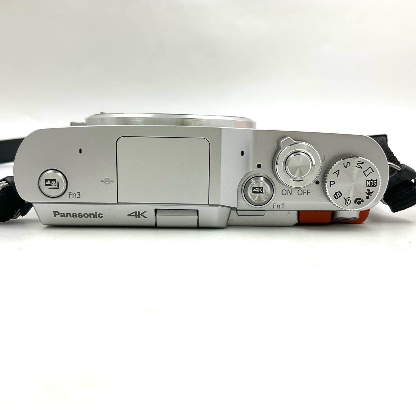 【全額返金保証】【最速発送】Panasonic デジタル一眼 LUMIX DC-GF9 ボディ オレンジ 美品 動作確認済