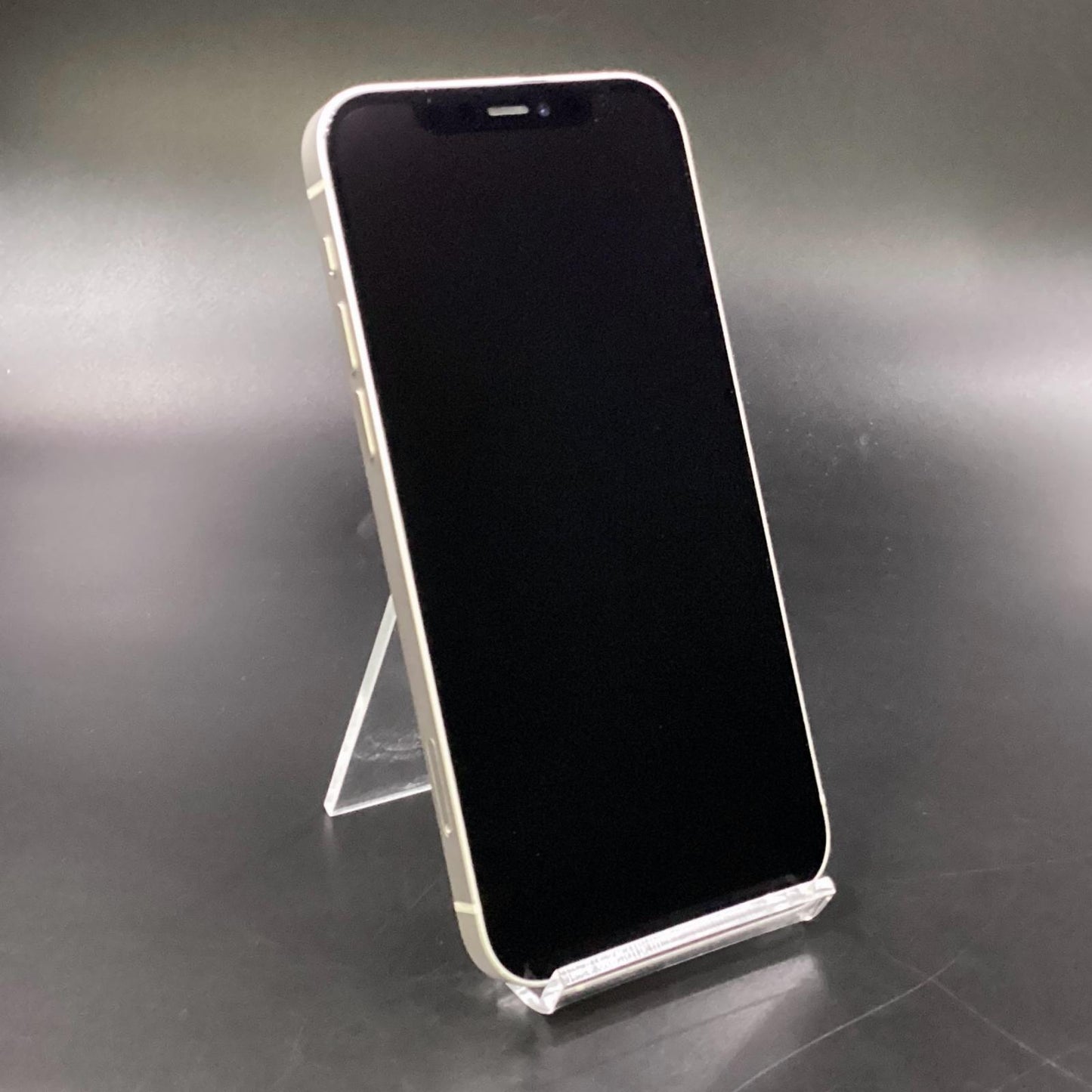 【全額返金保証】【最速発送】Apple iPhone iPhone 12 128GB ホワイト au 白ロム 動作確認済 88%