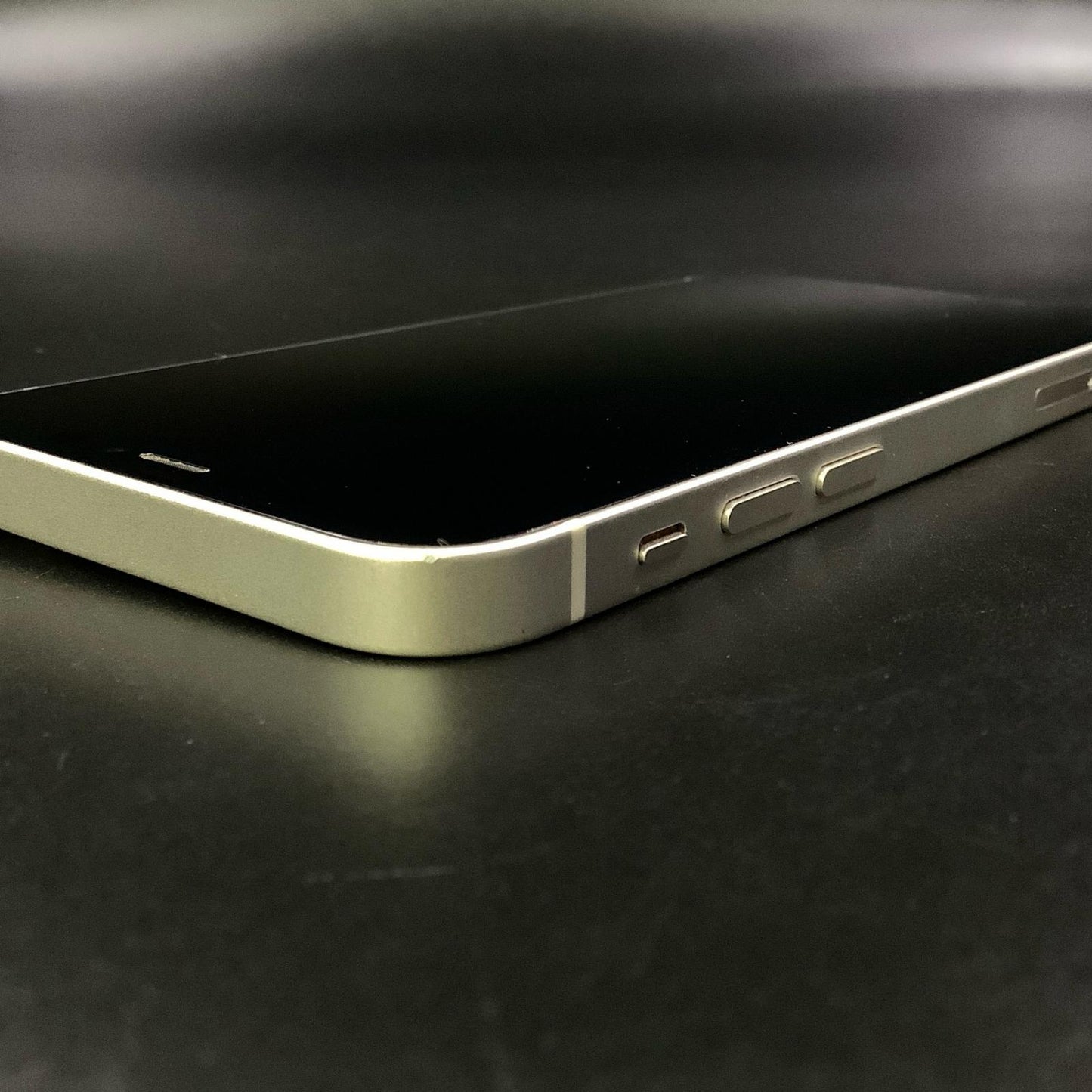 【全額返金保証】【最速発送】Apple iPhone iPhone 12 mini 128GB ホワイト au 白ロム 動作確認済 76%