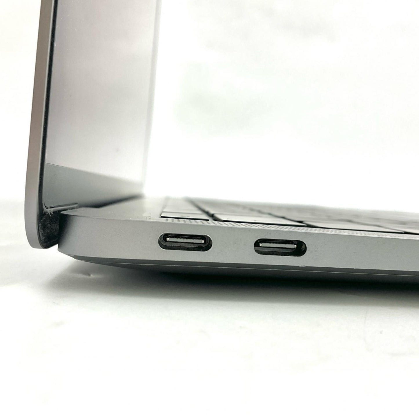 【全額返金保証】【最速発送】Apple MacBook Air 13インチ 2020 Apple M1 8GB SSD 256GB スペースグレイ 88% 動作確認済