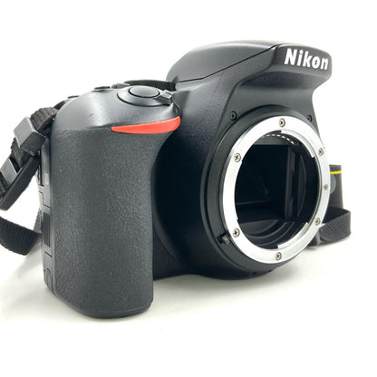 【全額返金保証】【最速発送】Nikon デジタル一眼 D5600 ボディ ブラック 動作確認済
