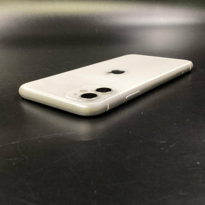 【全額返金保証】【最速発送】Apple iPhone iPhone 11 128GB ホワイト au 白ロム 動作確認済 88%