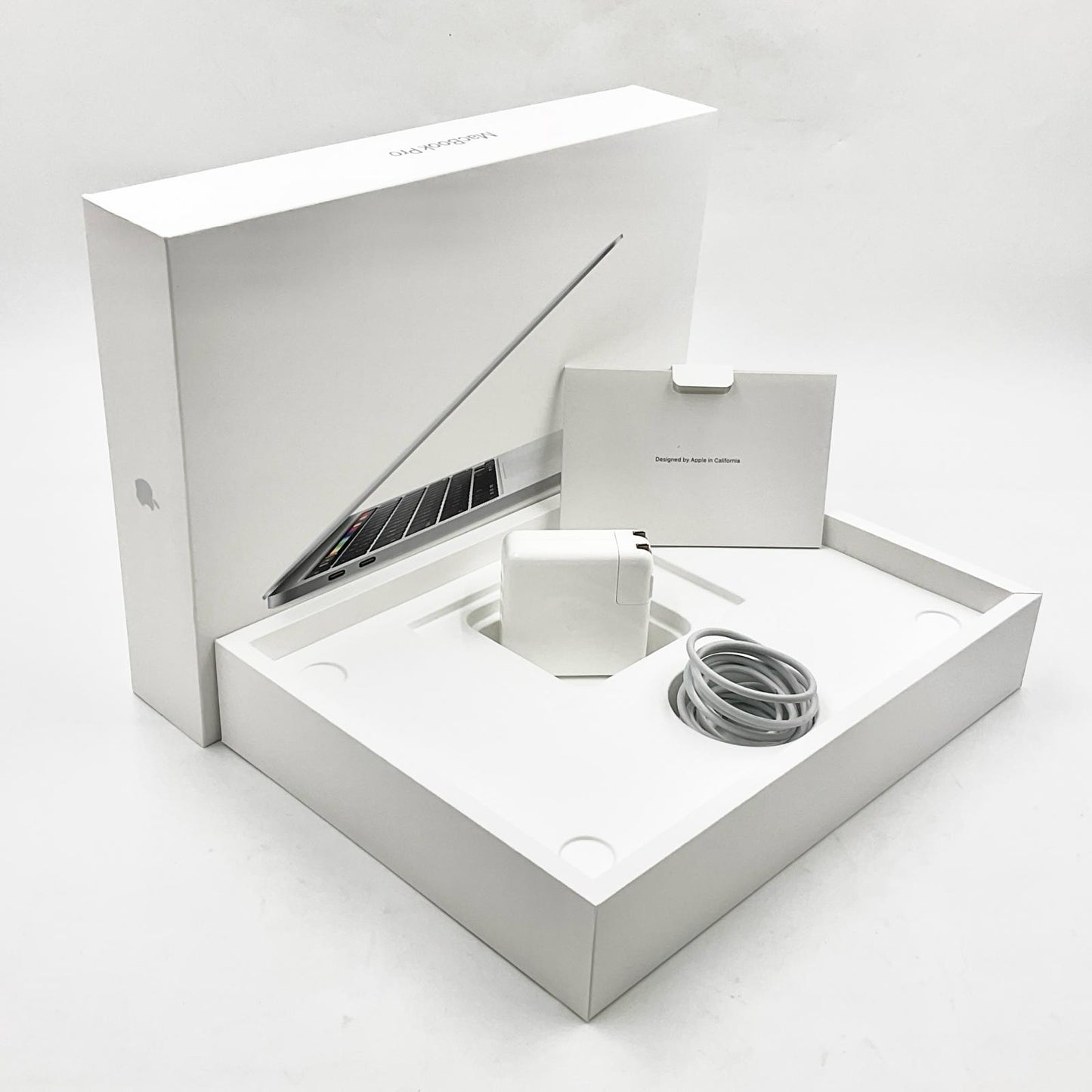 【全額返金保証】【最速発送】Apple MacBook Pro 13.3インチ 2020 2.3 GHz クアッドコア Intel Core i7 16GB SSD 512GB シルバー 94.2% 動作確認済
