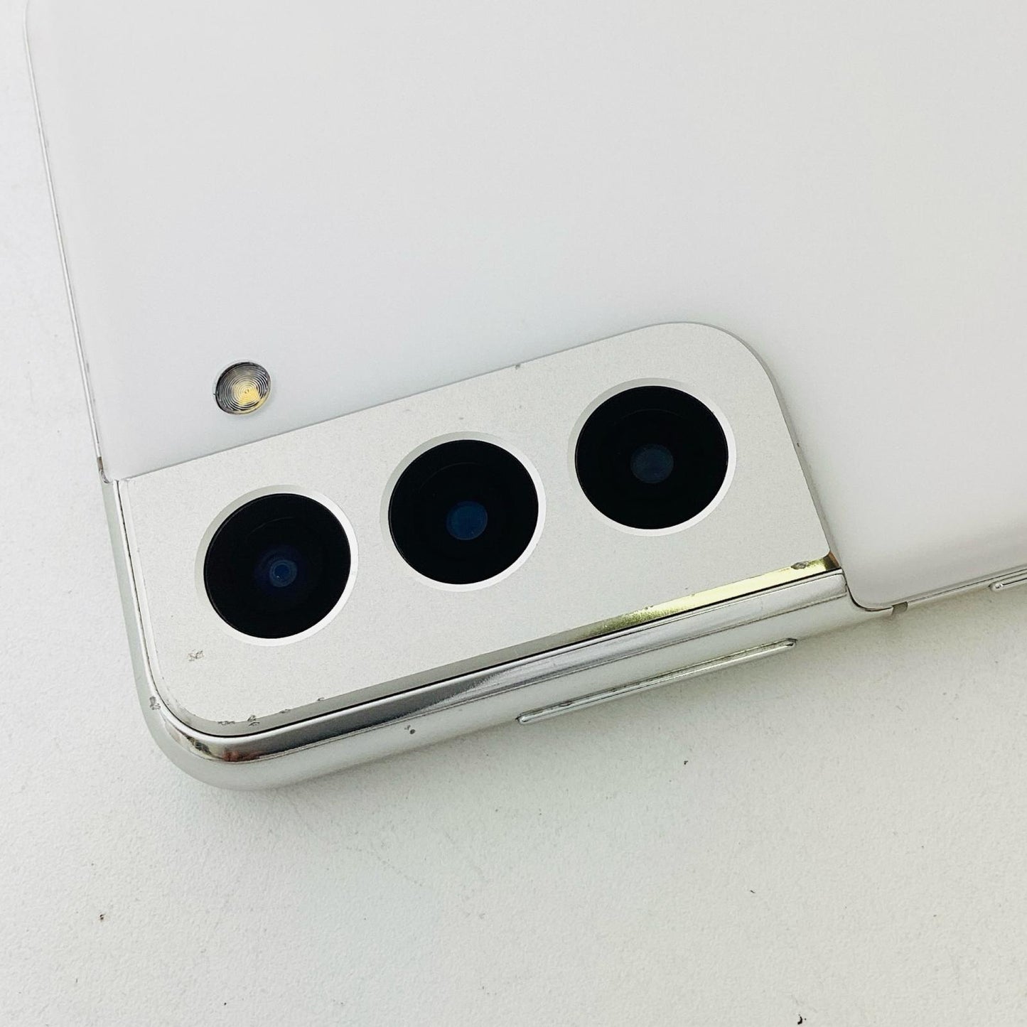【全額返金保証】【最速発送】SAMSUNG Galaxy S21 5G 256GB ファントムホワイト au SCG09 動作確認済