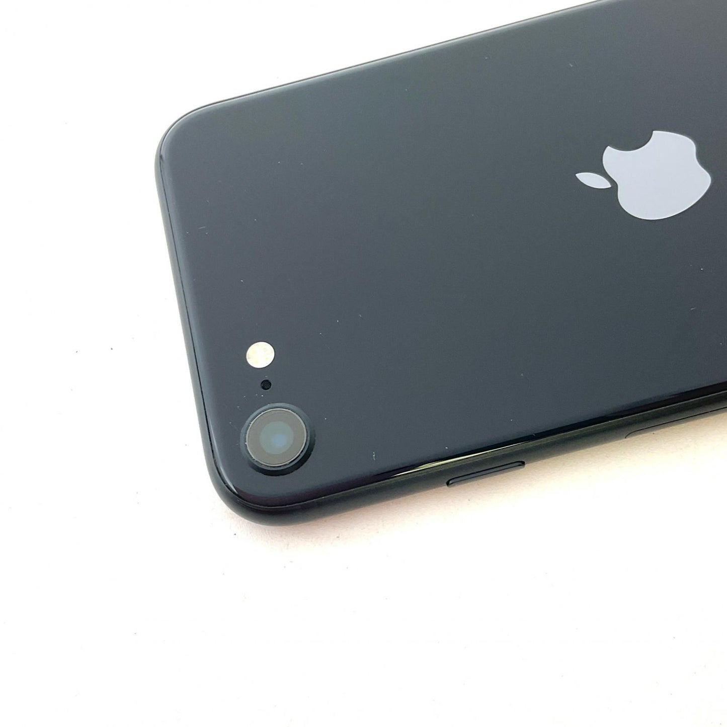 【全額返金保証】【最速発送】Apple iPhone iPhone SE（第3世代） 128GB ミッドナイト docomo SIMフリー 美品 動作確認済 88%