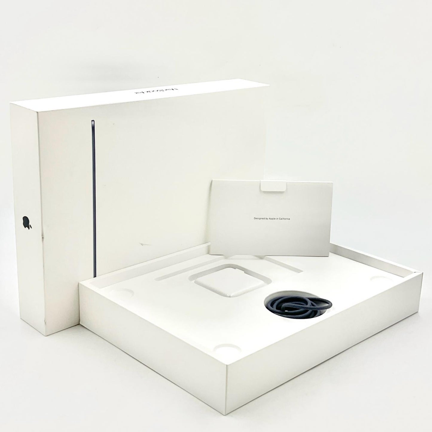 【全額返金保証】【最速発送】Apple MacBook Air 13.6インチ 2025 Apple M4 24GB SSD 512GB ミッドナイト 100% 超美品 動作確認済
