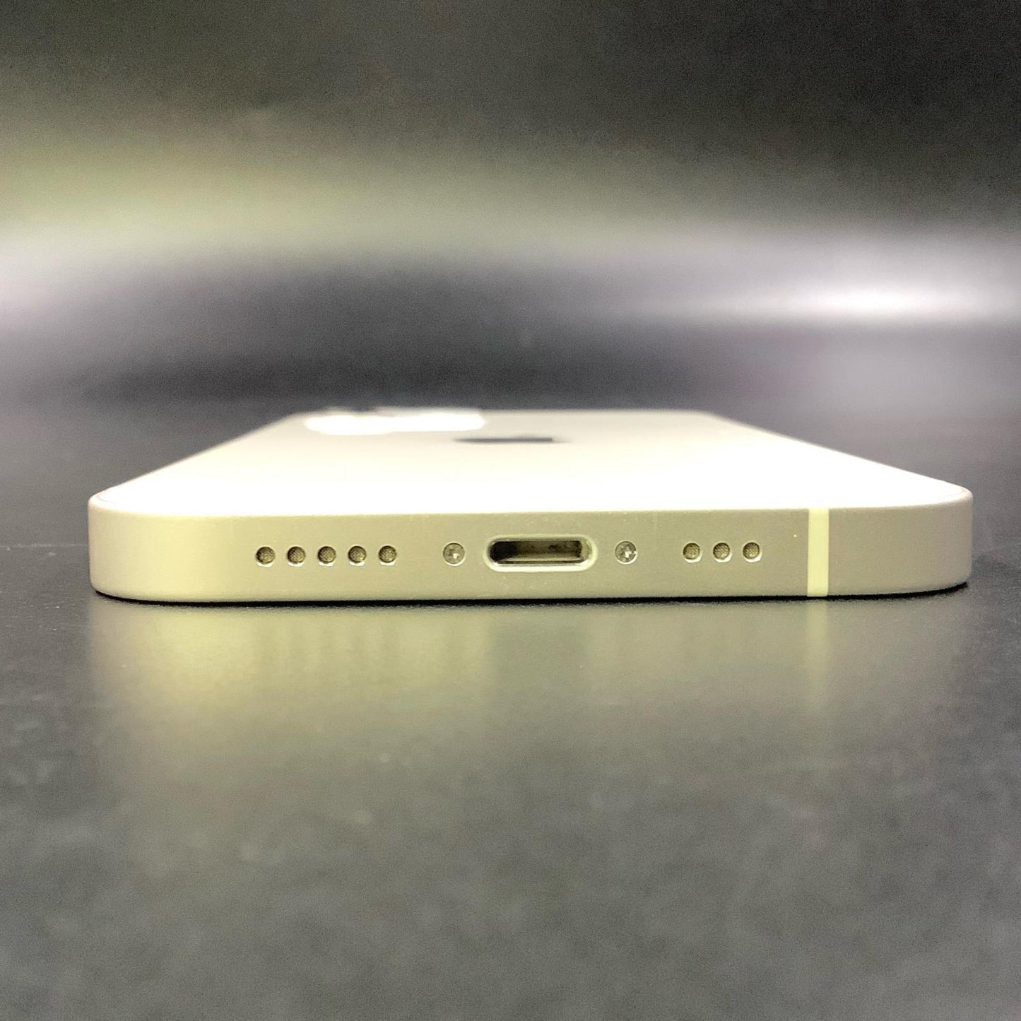 【全額返金保証】【最速発送】Apple iPhone iPhone 12 128GB ホワイト docomo 白ロム 動作確認済 74%