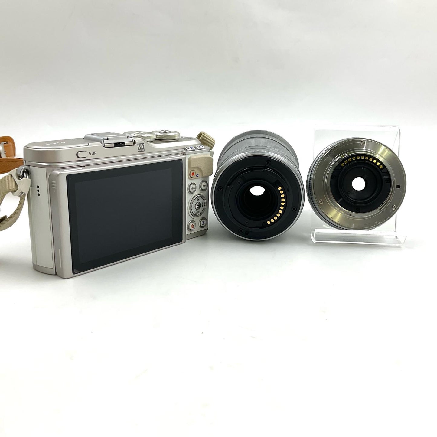 【全額返金保証】【最速発送】OLYMPUS デジタル一眼 ミラーレス一眼カメラ PEN E-PL9 ダブルズームキット ホワイト ホワイト 動作確認済