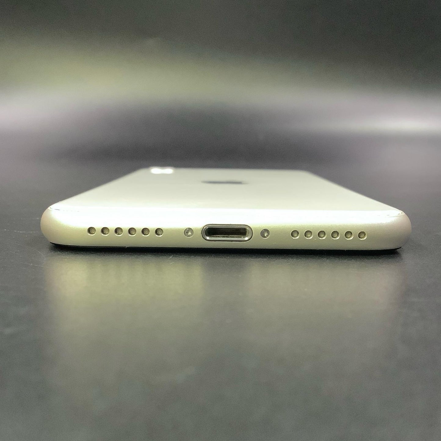【全額返金保証】【最速発送】Apple iPhone iPhone SE（第3世代） 128GB スターライト Softbank SIMフリー 白ロム 美品 動作確認済 90%