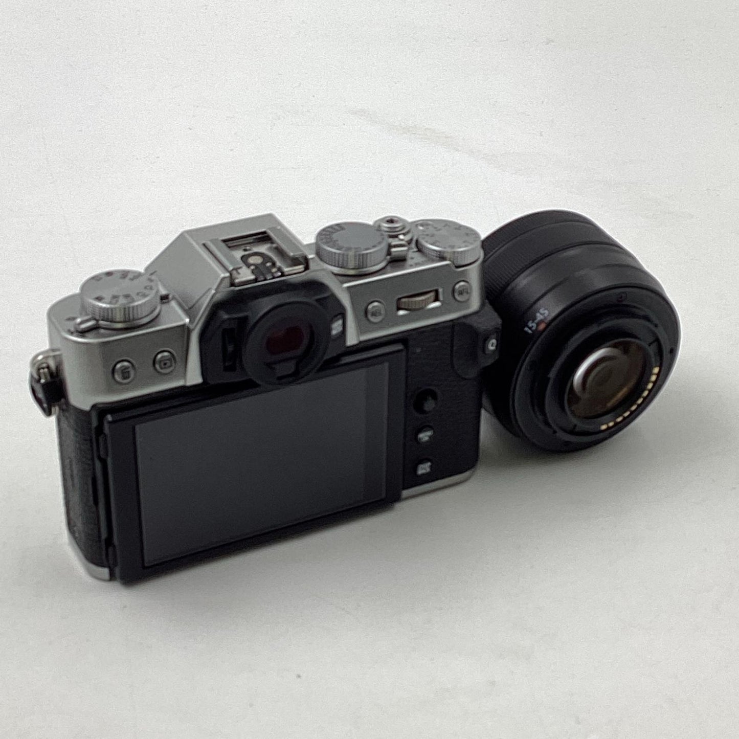 【全額返金保証】【最速発送】FUJIFILM デジタル一眼 X-T30 II XC15-45mm レンズキット シルバー 美品 動作確認済