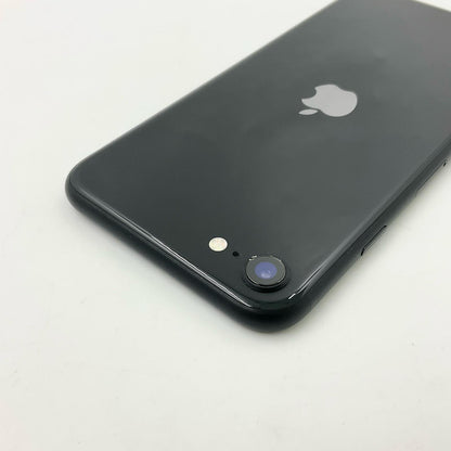 【全額返金保証】【最速発送】Apple iPhone iPhone SE（第2世代） 128GB ブラック au 白ロム 動作確認済 84%