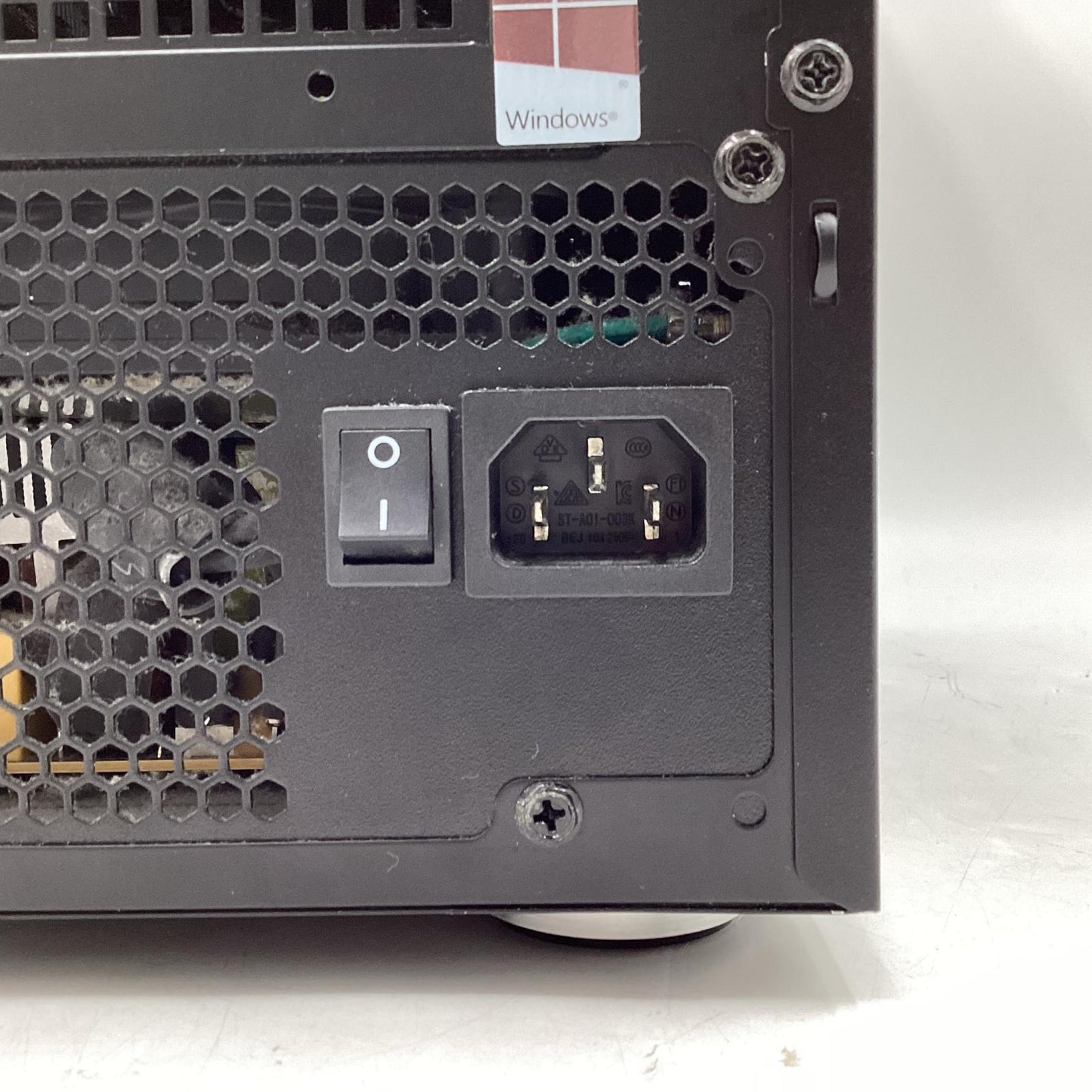 【最速発送】MouseComputer G-Tune NG-im570SA10-SP-EX3 intel(R)Core(TM)i7-7700CPU @3.60GHz 3.60Ghz 8GB SSD 240GB NVIDIA GeForce GTX 1060 3GB【難有】