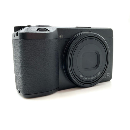【全額返金保証】【最速発送】RICOH コンパクトデジタルカメラ GR III 超美品 動作確認済