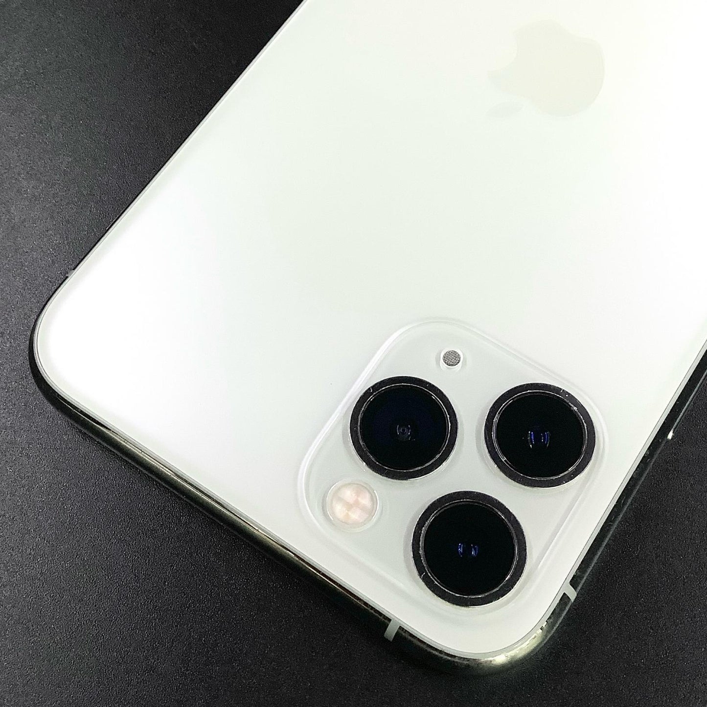 【全額返金保証】【最速発送】Apple iPhone iPhone 11 Pro 64GB シルバー Softbank 白ロム 動作確認済 72%