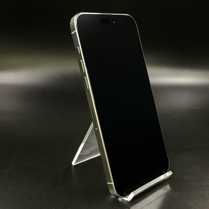 【全額返金保証】【最速発送】Apple iPhone iPhone 15 Pro Max 256GB ホワイトチタニウム docomo 動作確認済 93%