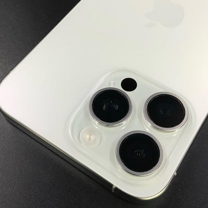 【全額返金保証】【最速発送】Apple iPhone iPhone 15 Pro Max 256GB ホワイトチタニウム docomo 動作確認済 93%