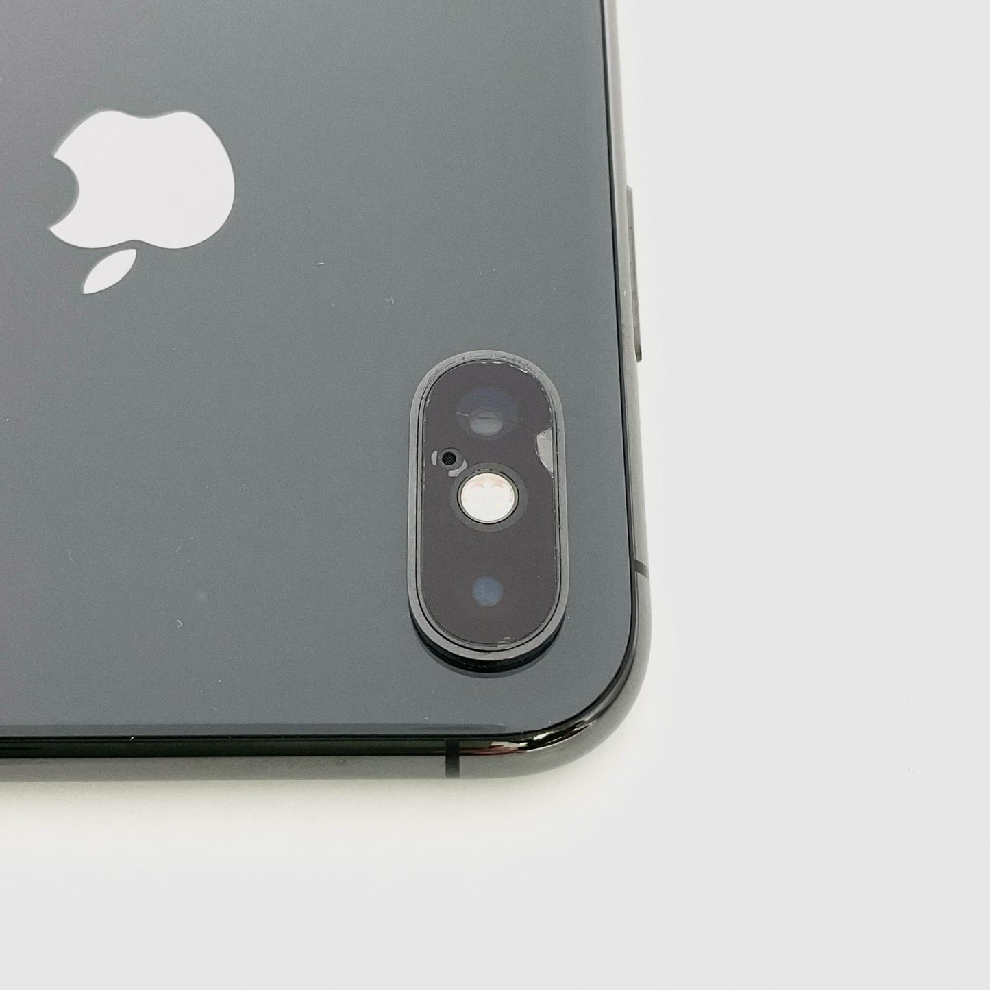 【全額返金保証】【最速発送】Apple iPhone iPhone XS Max 256GB スペースグレイ docomo 白ロム 動作確認済 94%