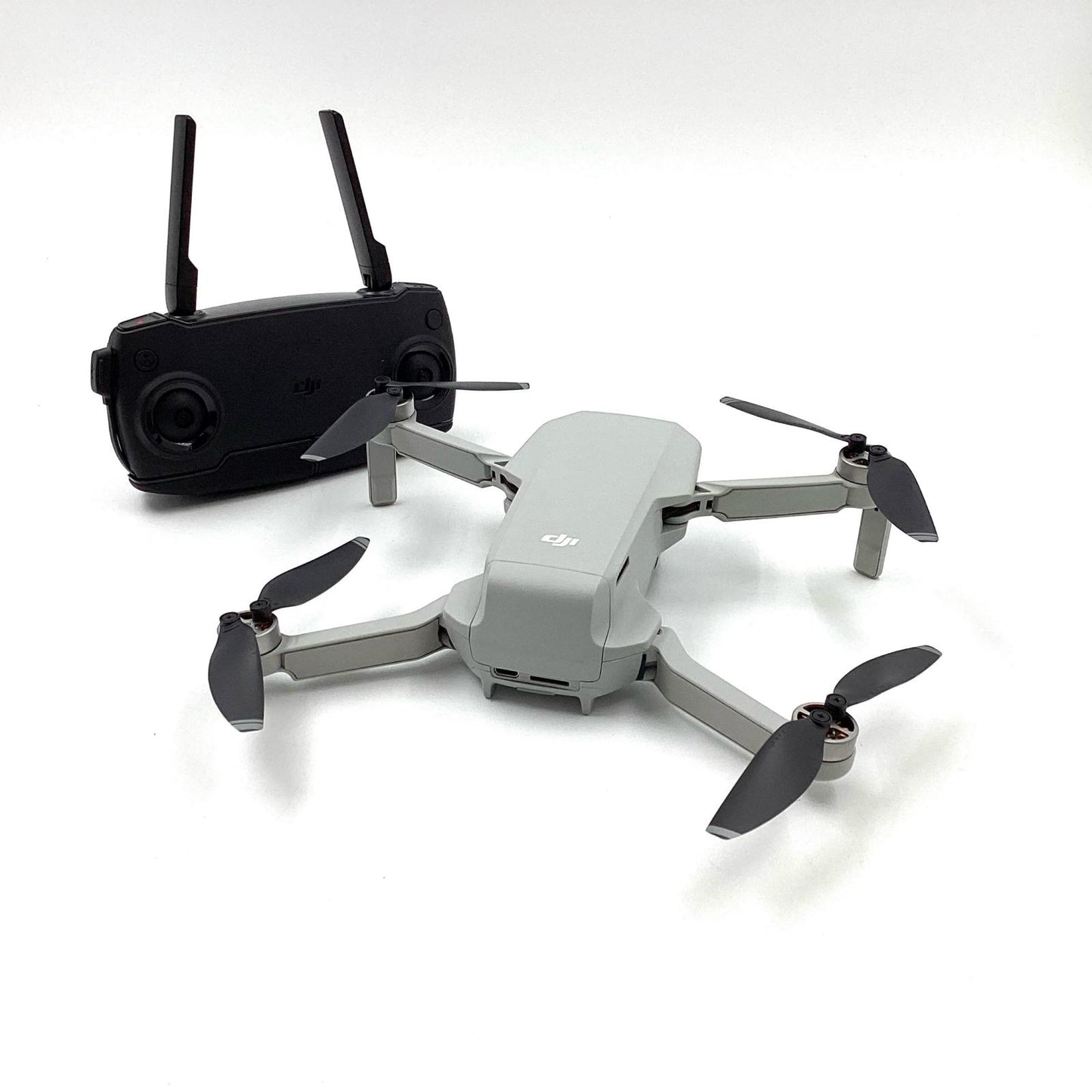 【全額返金保証】【最速発送】DJI Mavic Mini Fly More コンボ 美品 動作確認済