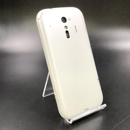 【全額返金保証】【最速発送】富士通 らくらくスマートフォン 32GB ホワイト docomo F-42A 白ロム 美品 動作確認済