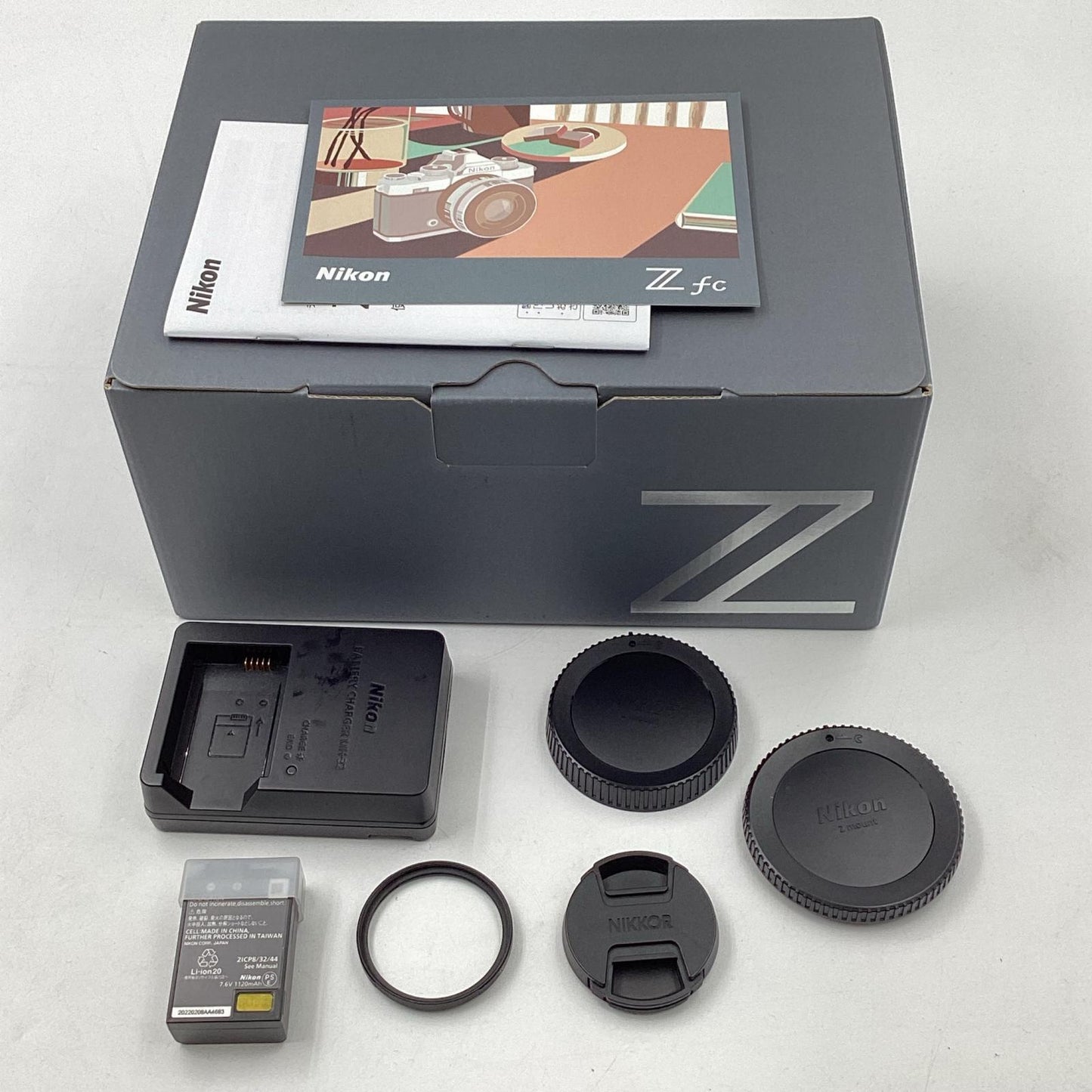 【全額返金保証】【最速発送】Nikon デジタル一眼 Z fc 16-50 VR レンズキット [シルバー] 美品 動作確認済