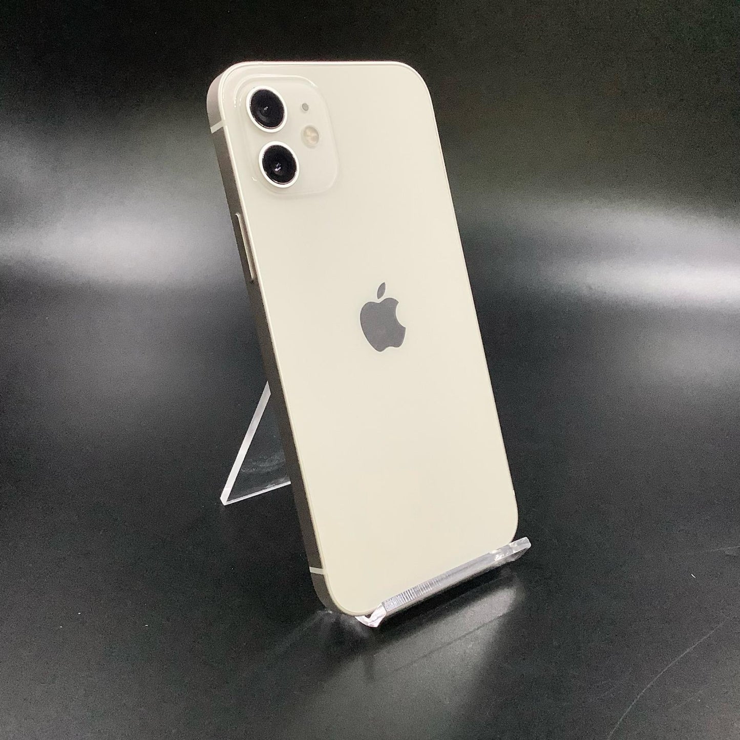 【全額返金保証】【最速発送】Apple iPhone iPhone 12 64GB ホワイト docomo 白ロム 動作確認済 80%