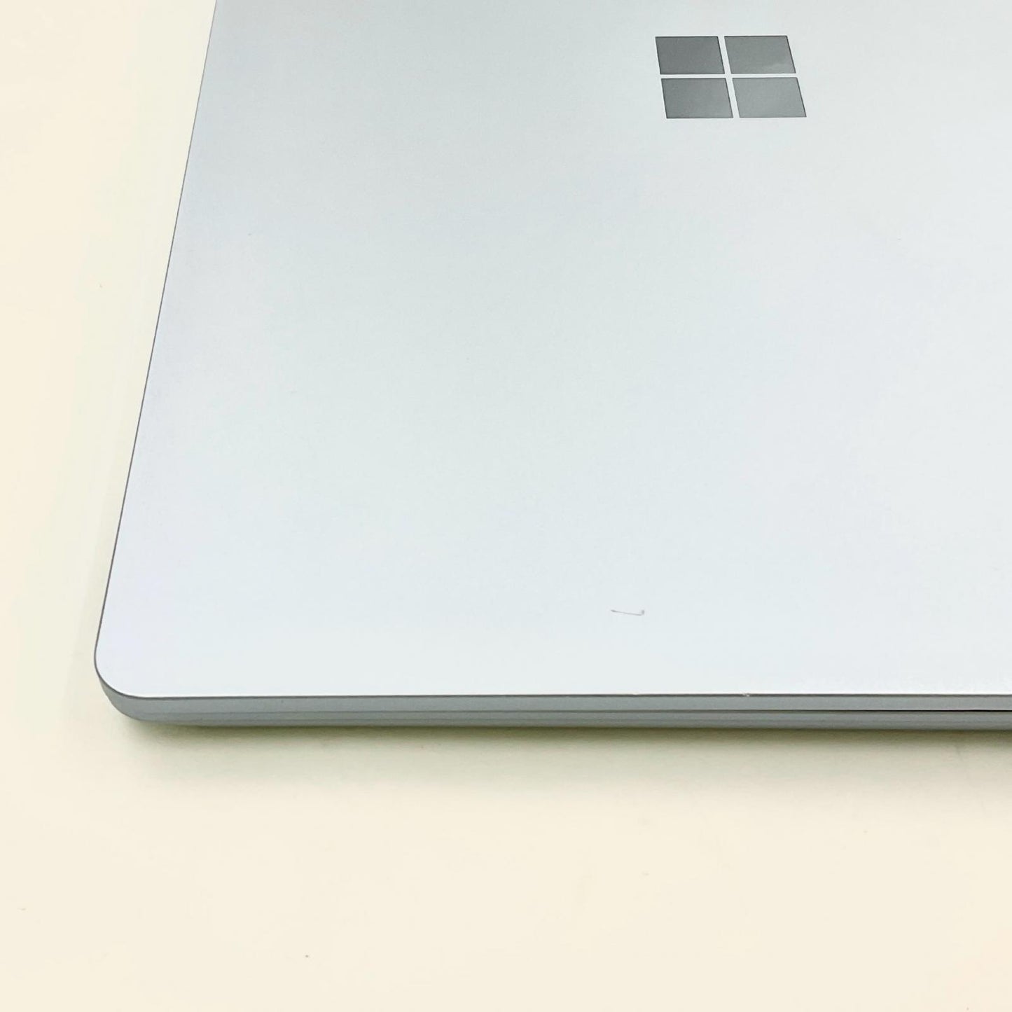 【全額返金保証】【最速発送】Microsoft Surface Laptop Go 1943 Intel Core i5-1035G1 8GB SSD 256GB 94.1% 動作確認済
