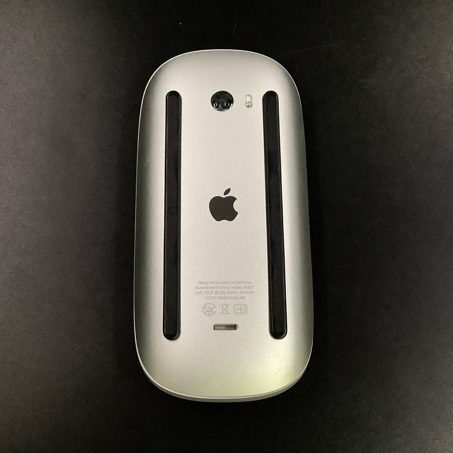 【全額返金保証】【最速発送】Apple Magic Mouse MLA02J/A 動作確認済