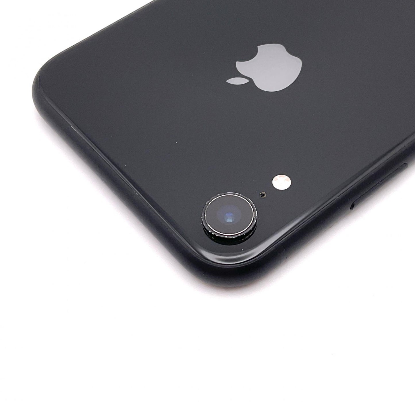 【全額返金保証】【最速発送】Apple iPhone iPhone XR 64GB ブラック au 白ロム 動作確認済 77%