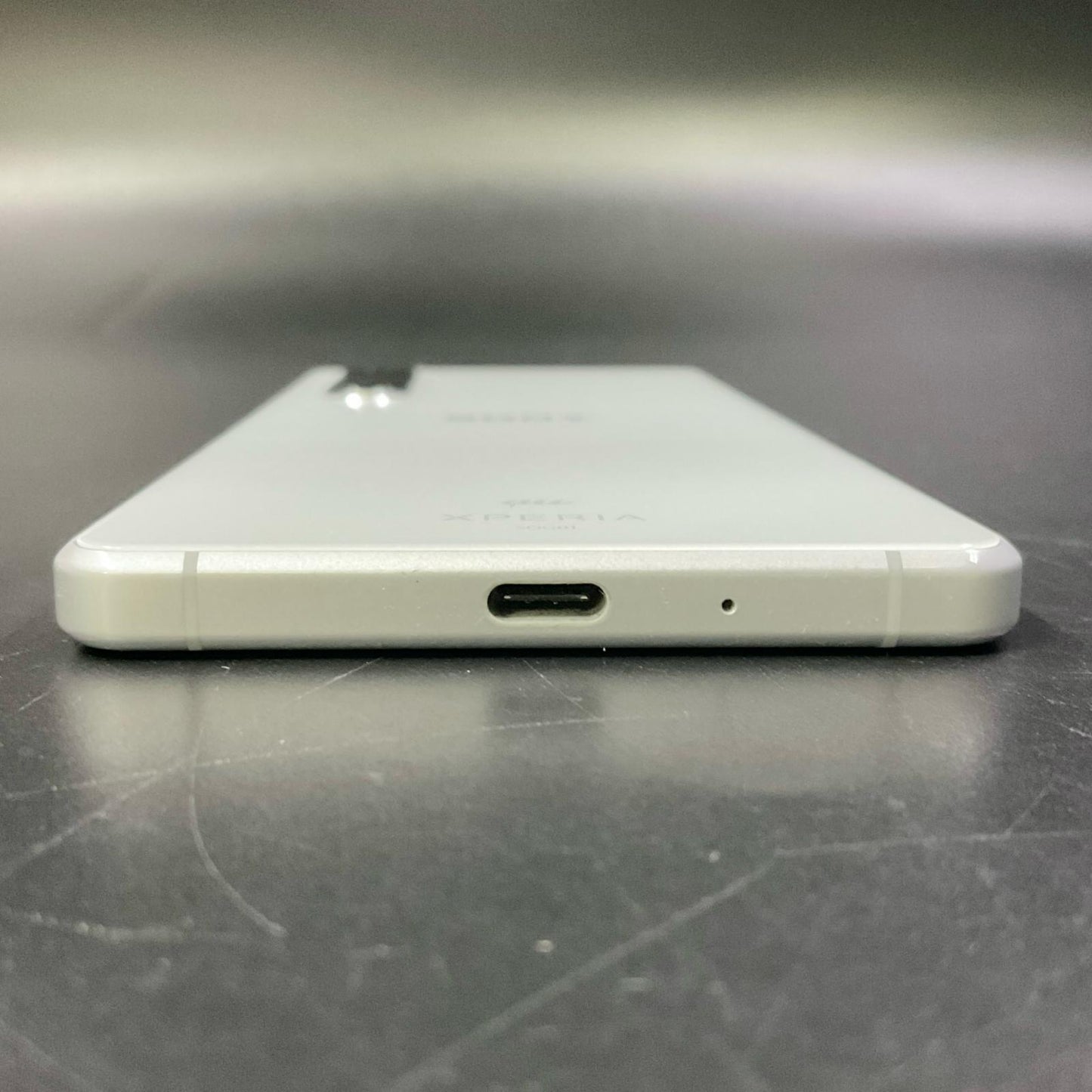 【全額返金保証】【最速発送】Sony Xperia 1II 128GB ホワイト au SOG01 白ロム 動作確認済