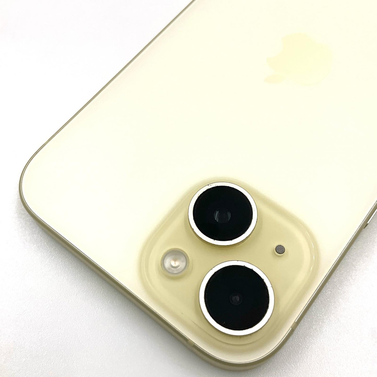 【全額返金保証】【最速発送】Apple iPhone iPhone 15 128GB イエロー docomo 動作確認済 83%