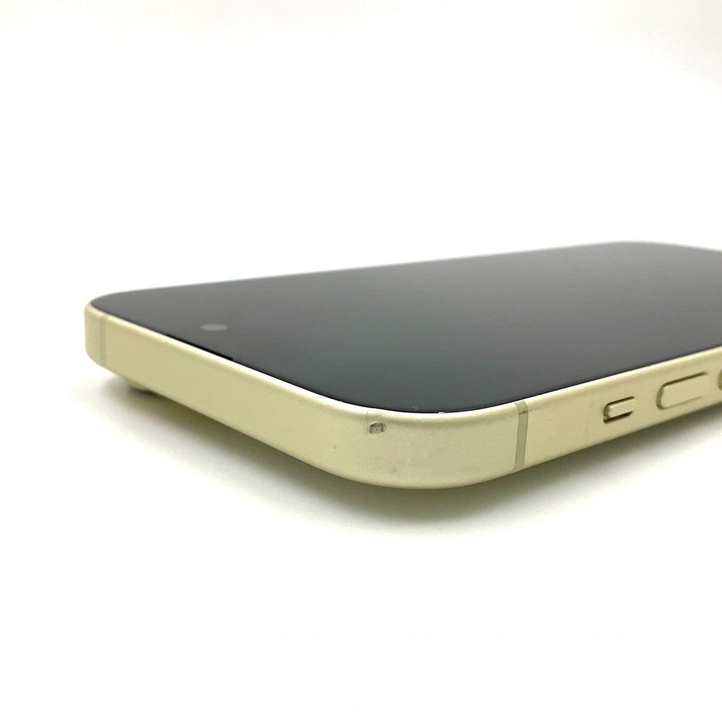 【全額返金保証】【最速発送】Apple iPhone iPhone 15 128GB イエロー docomo 動作確認済 83%