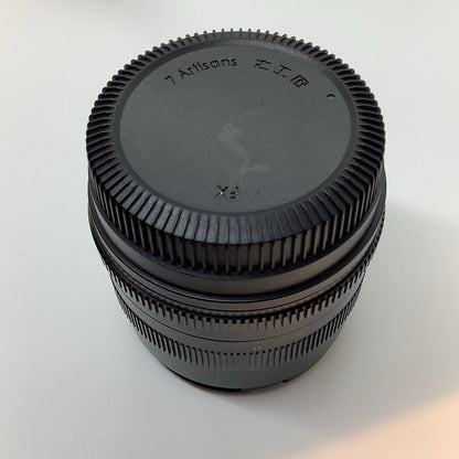 【全額返金保証】【最速発送】七工匠 7Artisans 50mm F1.8 5018XB [フジフイルム用] 美品 動作確認済