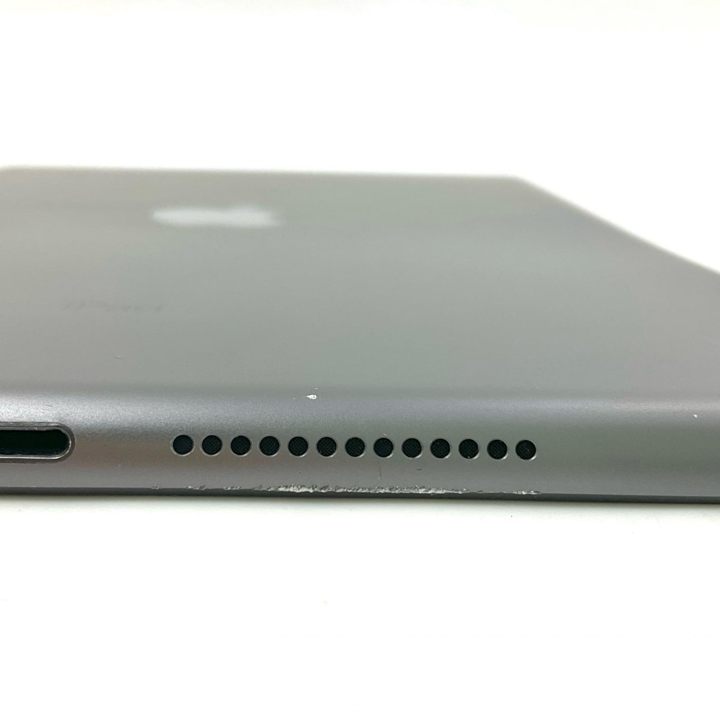 【全額返金保証】【最速発送】Apple iPad iPad 10.2インチ 第8世代 32GB スペースグレイ WiFi+Cellular au 白ロム 動作確認済