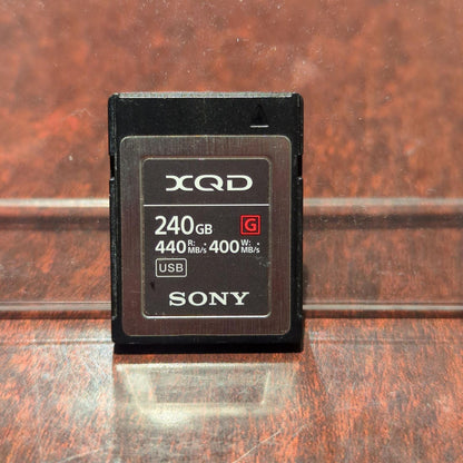 【全額返金保証】【最速発送】Sony QD-G240F [240GB] 美品 動作確認済