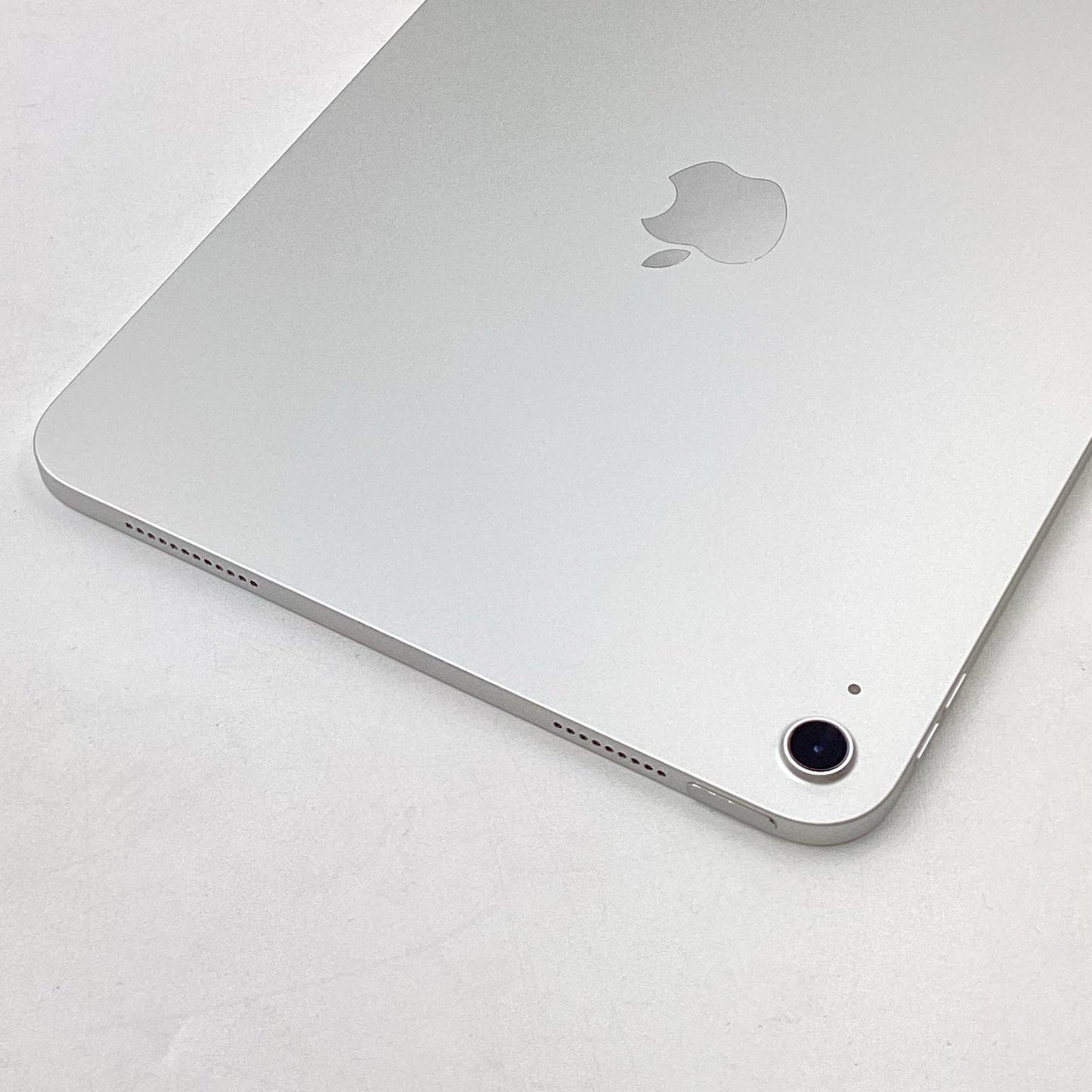 【全額返金保証】【最速発送】Apple iPad iPad 10.9インチ 第10世代 256GB シルバー Wi-Fi 超美品 動作確認済