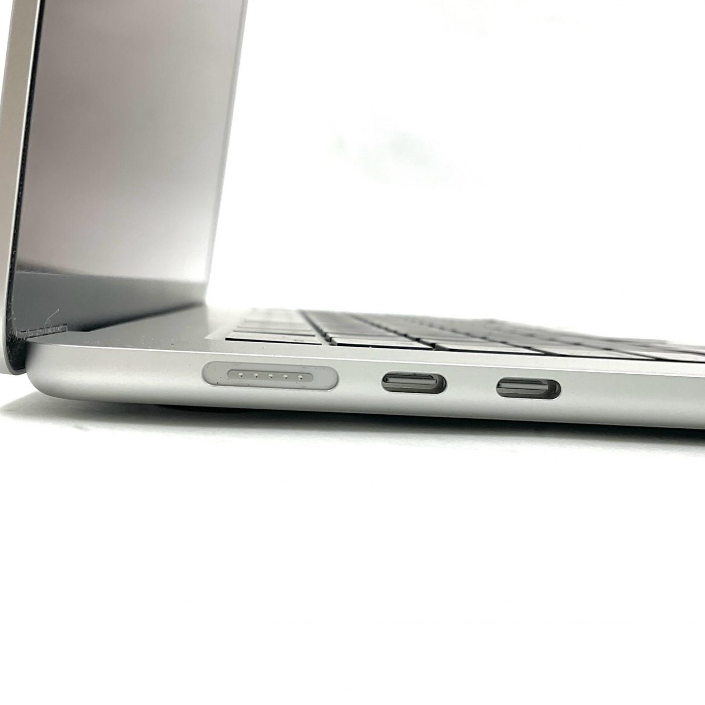 【全額返金保証】【最速発送】Apple MacBook Air 15.3インチ 2024 Apple M3 16GB SSD 256GB シルバー 100% 美品 動作確認済