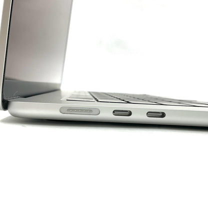 【全額返金保証】【最速発送】Apple MacBook Air 15.3インチ 2024 Apple M3 16GB SSD 256GB シルバー 100% 美品 動作確認済