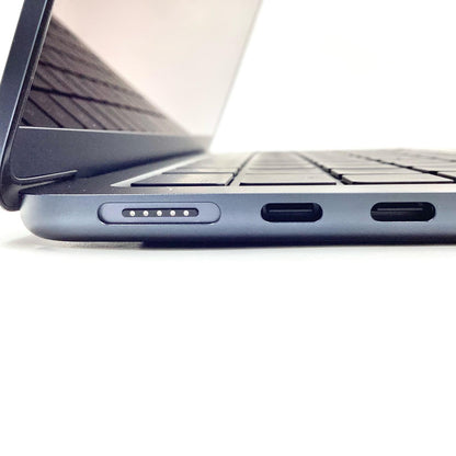 【全額返金保証】【最速発送】Apple MacBook Air 13.6インチ 2025 Apple M4 16GB SSD 256GB ミッドナイト 100% 超美品 動作確認済