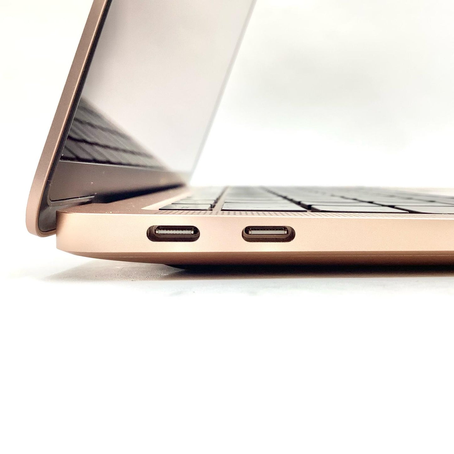 【全額返金保証】【最速発送】Apple MacBook Air 13.3インチ 2020 Apple M1 8GB SSD 512GB ゴールド 85% 動作確認済