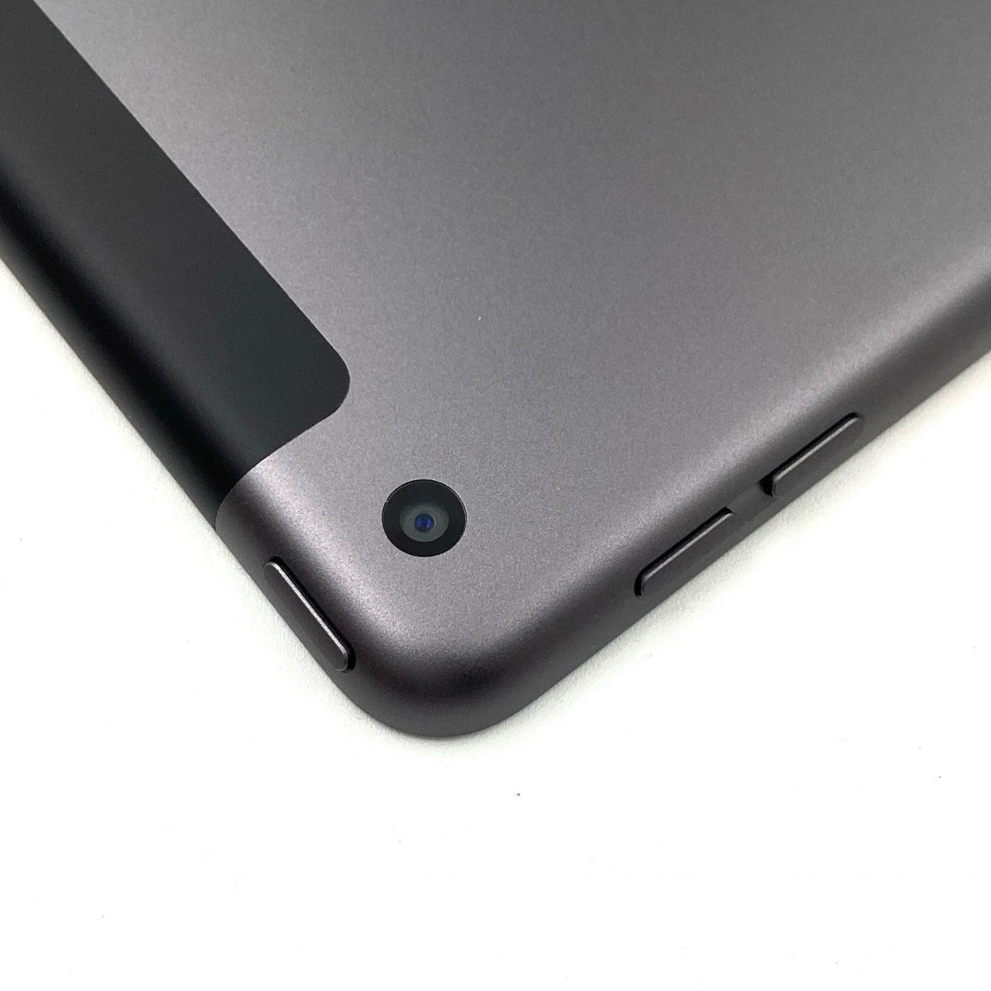 【全額返金保証】【最速発送】Apple iPad iPad 10.2インチ 第9世代 64GB スペースグレイ WiFi+Cellular Softbank 動作確認済