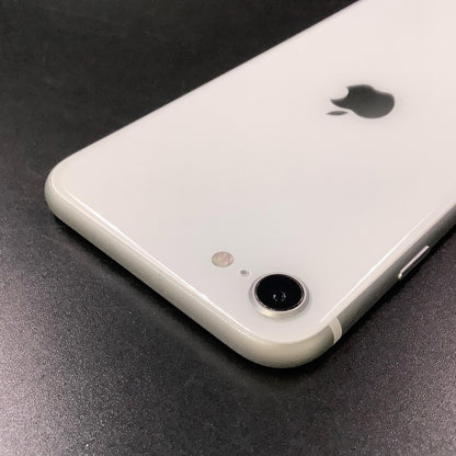 【全額返金保証】【最速発送】Apple iPhone iPhone SE（第2世代） 64GB ホワイト au 美品 動作確認済 89%