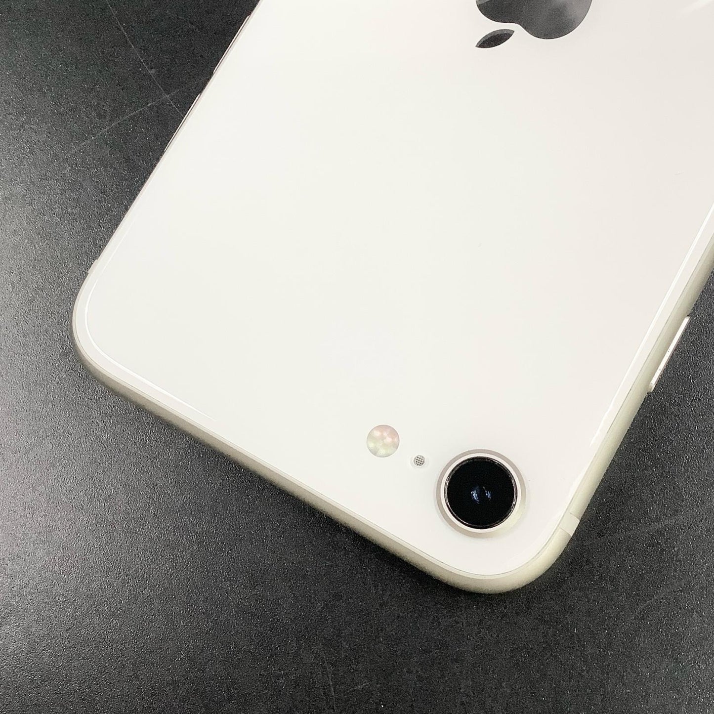 【全額返金保証】【最速発送】Apple iPhone iPhone SE（第3世代） 64GB スターライト mineo 白ロム 超美品 動作確認済 100%