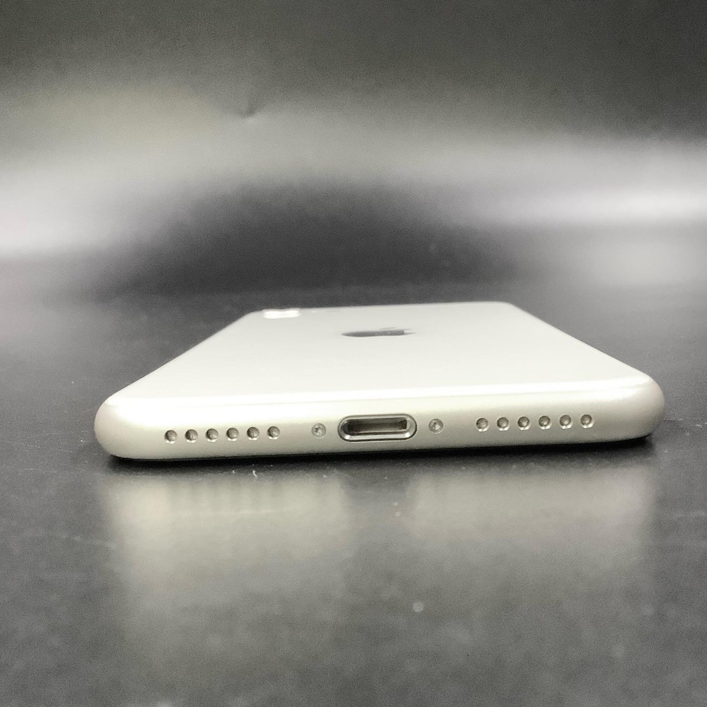 【全額返金保証】【最速発送】Apple iPhone iPhone SE（第3世代） 64GB スターライト mineo 白ロム 超美品 動作確認済 100%
