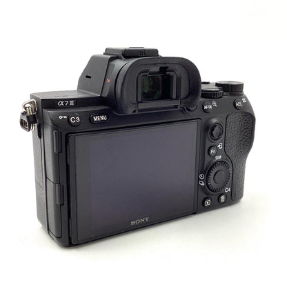 【全額返金保証】【最速発送】Sony デジタル一眼 α7 III ILCE-7M3K ズームレンズキット ブラック 動作確認済