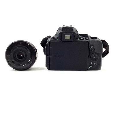 【全額返金保証】【最速発送】Nikon デジタル一眼 D5600 18-55 VR レンズキット ブラック 動作確認済