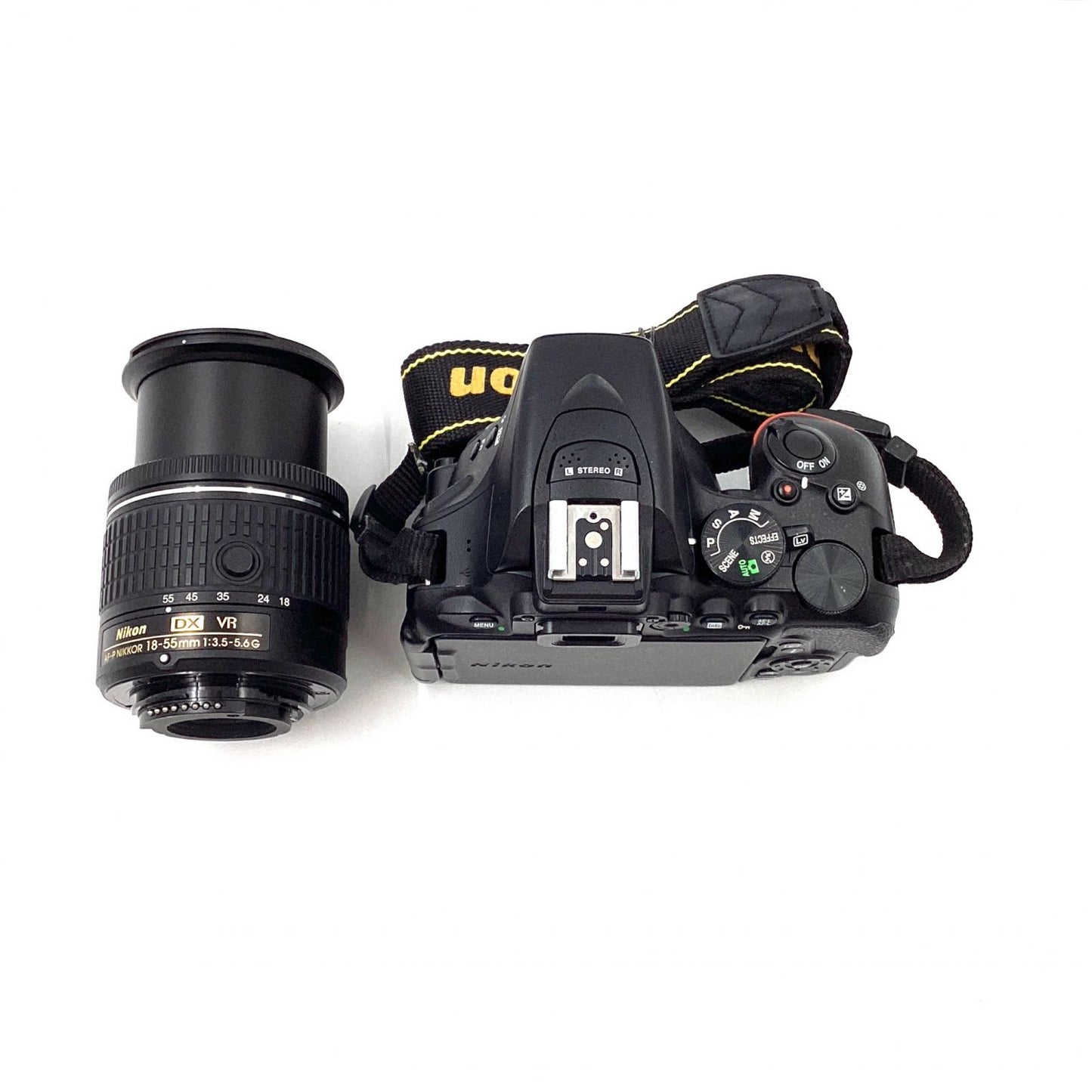 【全額返金保証】【最速発送】Nikon デジタル一眼 D5600 18-55 VR レンズキット ブラック 動作確認済