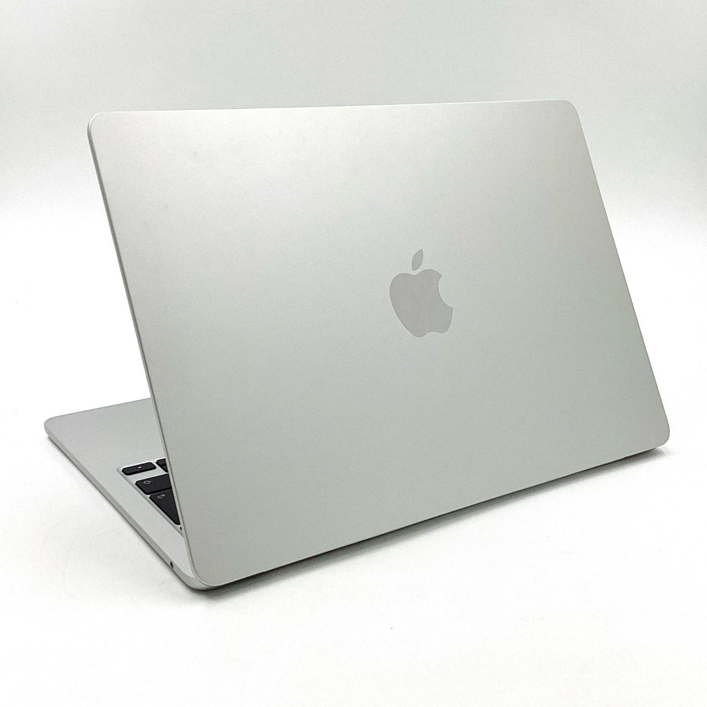 【全額返金保証】【最速発送】Apple MacBook Air 13インチ 2022 Apple M2 8GB SSD 256GB シルバー 100% 動作確認済