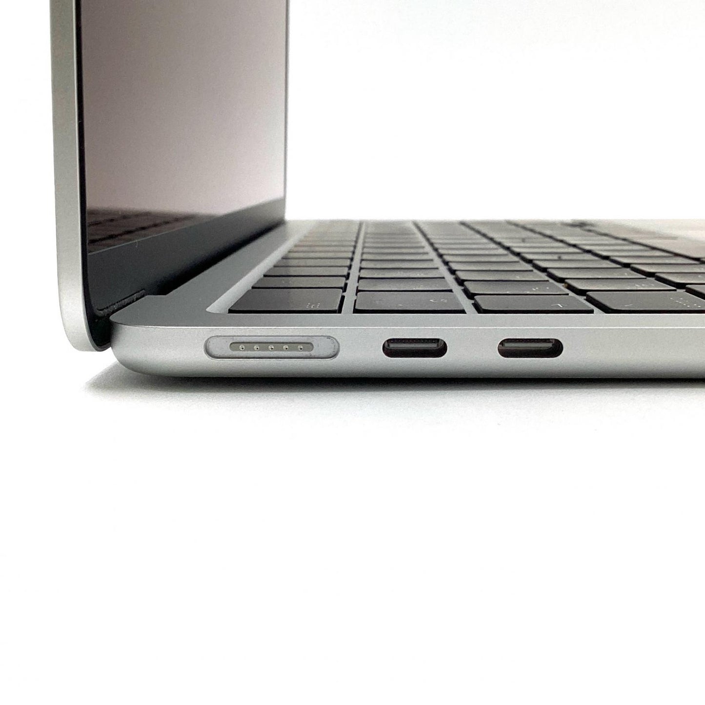 【全額返金保証】【最速発送】Apple MacBook Air 13インチ 2022 Apple M2 8GB SSD 256GB シルバー 100% 動作確認済