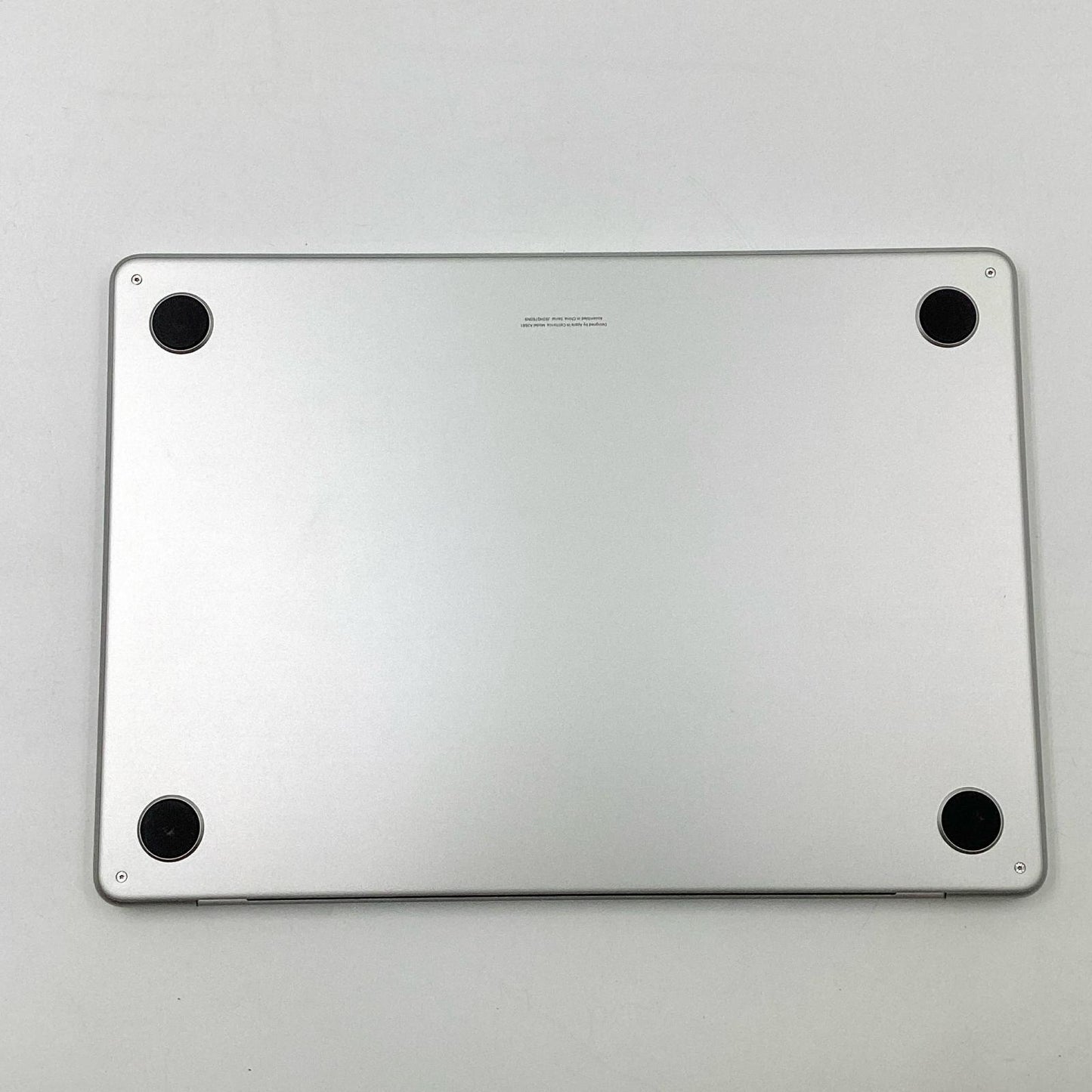 【全額返金保証】【最速発送】Apple MacBook Air 13インチ 2022 Apple M2 8GB SSD 256GB シルバー 100% 動作確認済